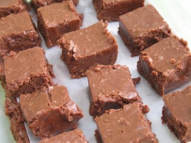 Weight Watchers Chocolate Marshmallow Fudge Recipe • WW Recipes